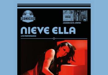 Nieve Ella: Intimate Acoustic Performance Liverpool