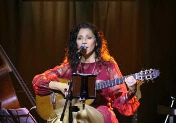 Paulina Torres: PAUSAJE — Memorias floridas en Barcelona