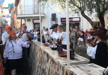 Festa d'en Toca-sons Tiquets sopar del Batec de la Vila a Barcelona