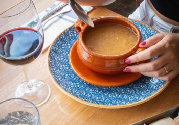 Cocido madrileño en tres vuelcos en Descaro Madrid