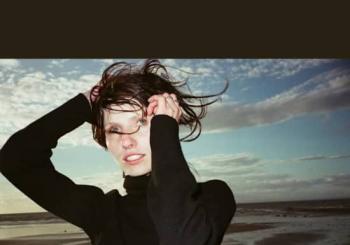 Clara Mann: Acoustic Live Performance Liverpool