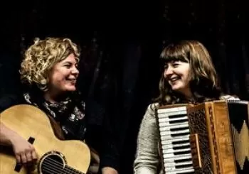 Entradas Mairearad Green and Anna Massie en The Hug and Pint