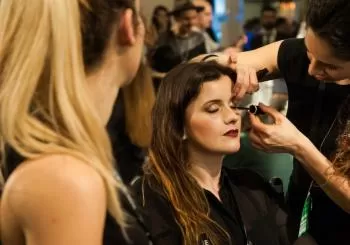 Leevde, Lust un Lockenwickler en Varel