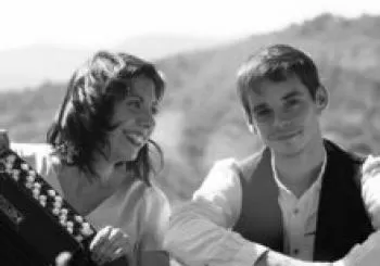 Espectacle deLlegendes a la plaça: Històries i Melodies del Pirineu de Duet-Daura en Sant Martí de Tous