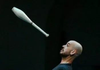 DIKOTHOMIA «[E.GO]» en Sevilla