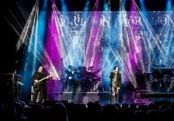 Marillion - The Light At The End Of The Tunnel en Hull