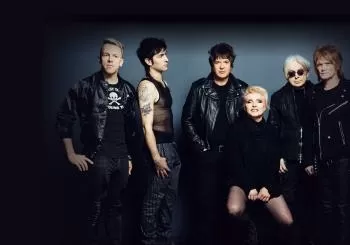 Blondie with special guest Garbage - Against The Odds en London
