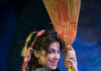 FIET20 - Tina, la bruixa fina - La Fornal d'Espectacles en Vilafranca de Bonany, (Mallorca)