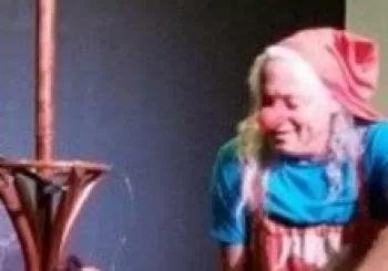 LA CAPUTXETA VERMELLA!!! Teatre infantil en Petra