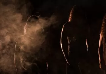 WOLVES IN THE THRONE ROOM en London