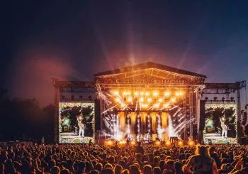 Neighbourhood Weekend Upgrade en Warrington