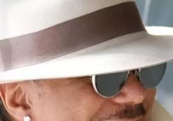 Howard Hewett en St John The Baptist Church