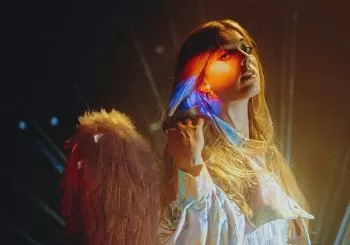 Becky Hill en Norwich