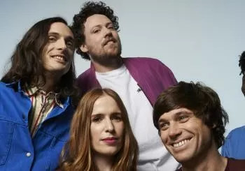 Metronomy en Cardiff