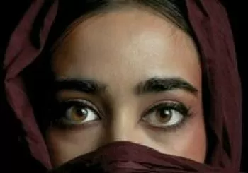 Mujer del desierto en Madrid