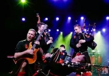 Red Hot Chilli Pipers en St Marys In The Castle