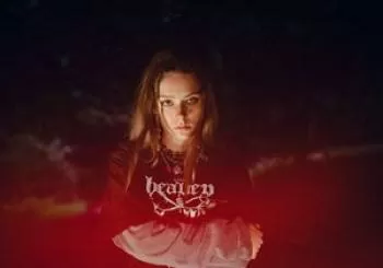 Holly Humberstone en Rescue Rooms