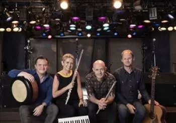 Flook en The Live RoomCaroline Social Club