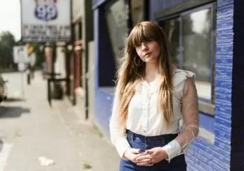 Courtney Marie Andrews en Brighton
