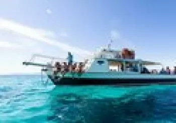2 Horas de Paseo en Bote en Bahia de Palma con Esnórquel en Islas Baleares