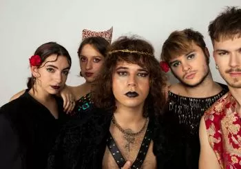 María Jesús Y Su Hijo + Treinta Grados en Madrid