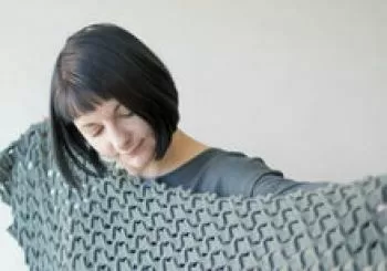 Olga Buraya-Kefelian | 3D Knitwear with Kune-Kune Shawl / Cowl