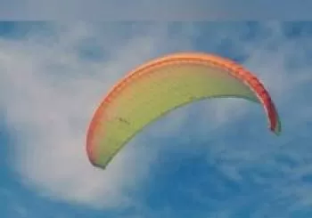 VUELO EN PARAPENTE BIPLAZA - VIGO en Santa María de Oia