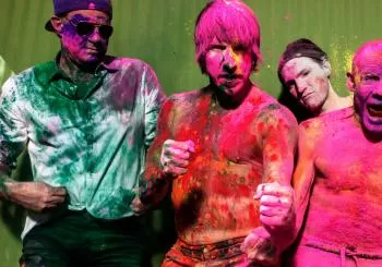 RED HOT CHILI PEPPERS en St Denis