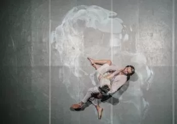 Ivan Pèrez Dance Theatre Heidelberg - Oscillation en Bremen