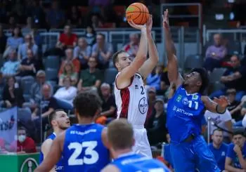 BAYER GIANTS - Nürnberg Falcons BC en Leverkusen