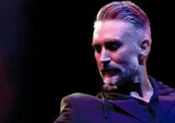 Tribut Miguel Bosé al Sarau08911 en Badalona