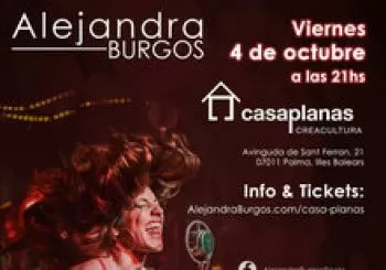 Alejandra Burgos en Casa Planas con banda. En Palma de Mallorca