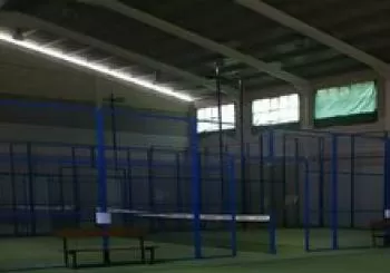PISTAS DE PADEL MUNICIPAL DE MADROÑERA