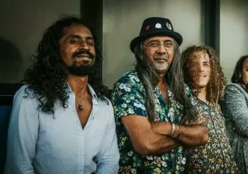 GILBERT POUNIA & ZISKAKÁN (world music from Réunion Island) en Barcelona