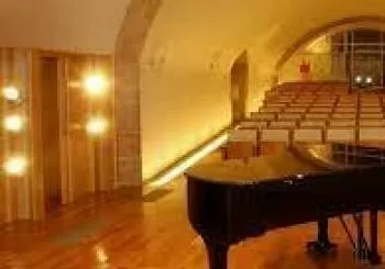 Concerts a la Cripta: JOVES INTERPRETS A LA CRIPTA 13a edició en Cambrils