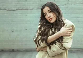 Ale Zeguer en concierto mis no lugares en Ciudad de México