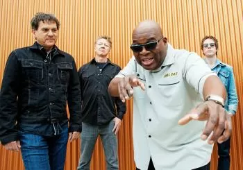 BARRENCE WHITFIELD & THE SAVAGES en Bremen