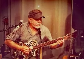 DIK BANOVICH (acoustic roots & blues) en Barcelona