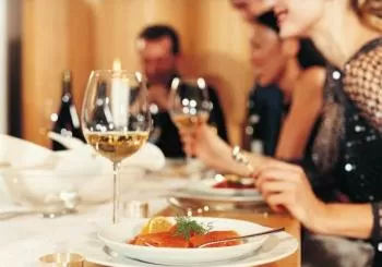 CENA EXCLUSIVA PARA SINGLES en Cornellà de Llobregat.
