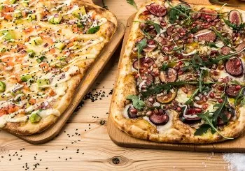 ¡Pizza por metros y bebidas en Kilómetros de pizza en Málaga! en Malaga