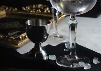 Cóctel y picoteo de alta cocina en Neotaberna en Madrid