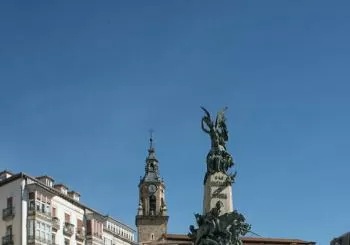 Visita por el ensanche de la ciudad en Vitoria-Gasteiz