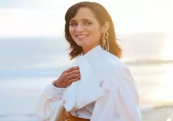 Julieta Venegas y Valeria Castro en Tenerife
