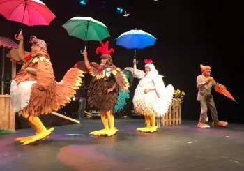 Domingos do Principal 2022 - "As pitas baixo a choiva" - Compa&ntilde;&iacute;a: Teatro dos Ghazafelhos en Pontevedra