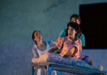 La vida de los salmones, de Karlik Danza-Teatro en Valencia
