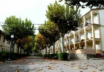 Visita guiada a la colònia de Viladomiu Nou en Gironella