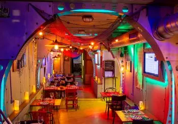 Verne Sunday Plan: cena y micro obra de teatro en Barcelona