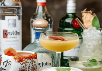 Degustação exclusiva de 5 cocktails en Porto