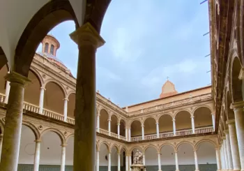 EL PATRIARCA: visita guiada en español en Valencia