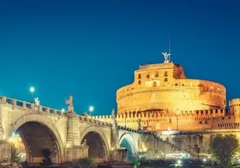 Aperitivo sul Tevere: giro in battello di sera e drink en Rome